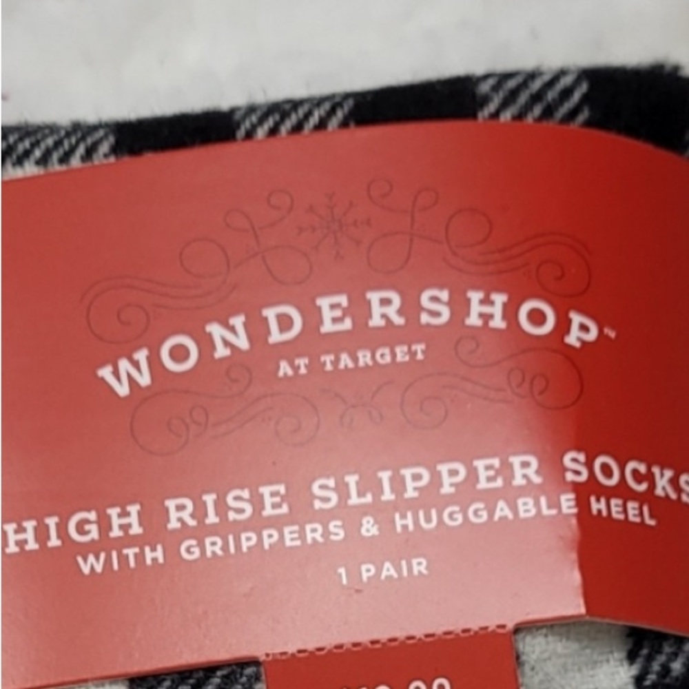 Wondershop Buffalo Check Sherpa Lined Pull On Unisex Slippers with Grippers NEW! - Picture 3 of 7